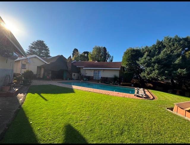 4 BEDROOM HOUSE FOR SALE IN GHOLFSIG